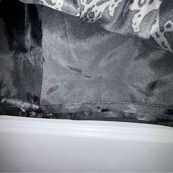 New, Banana Republic Paisley Print Pencil Skirt - Picture 2 of 6